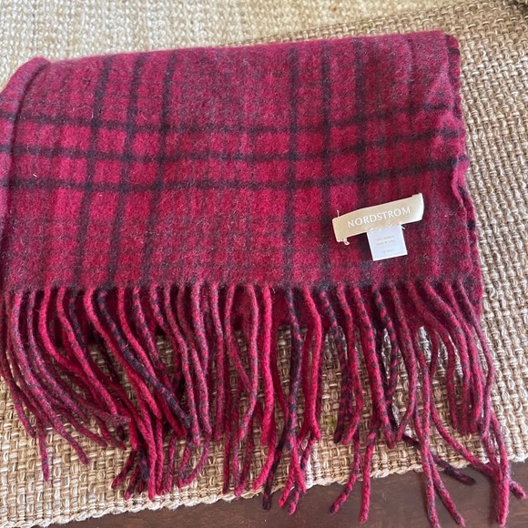 Nordstrom Red Plaid 100% cashmere  Scarf - Picture 1 of 8